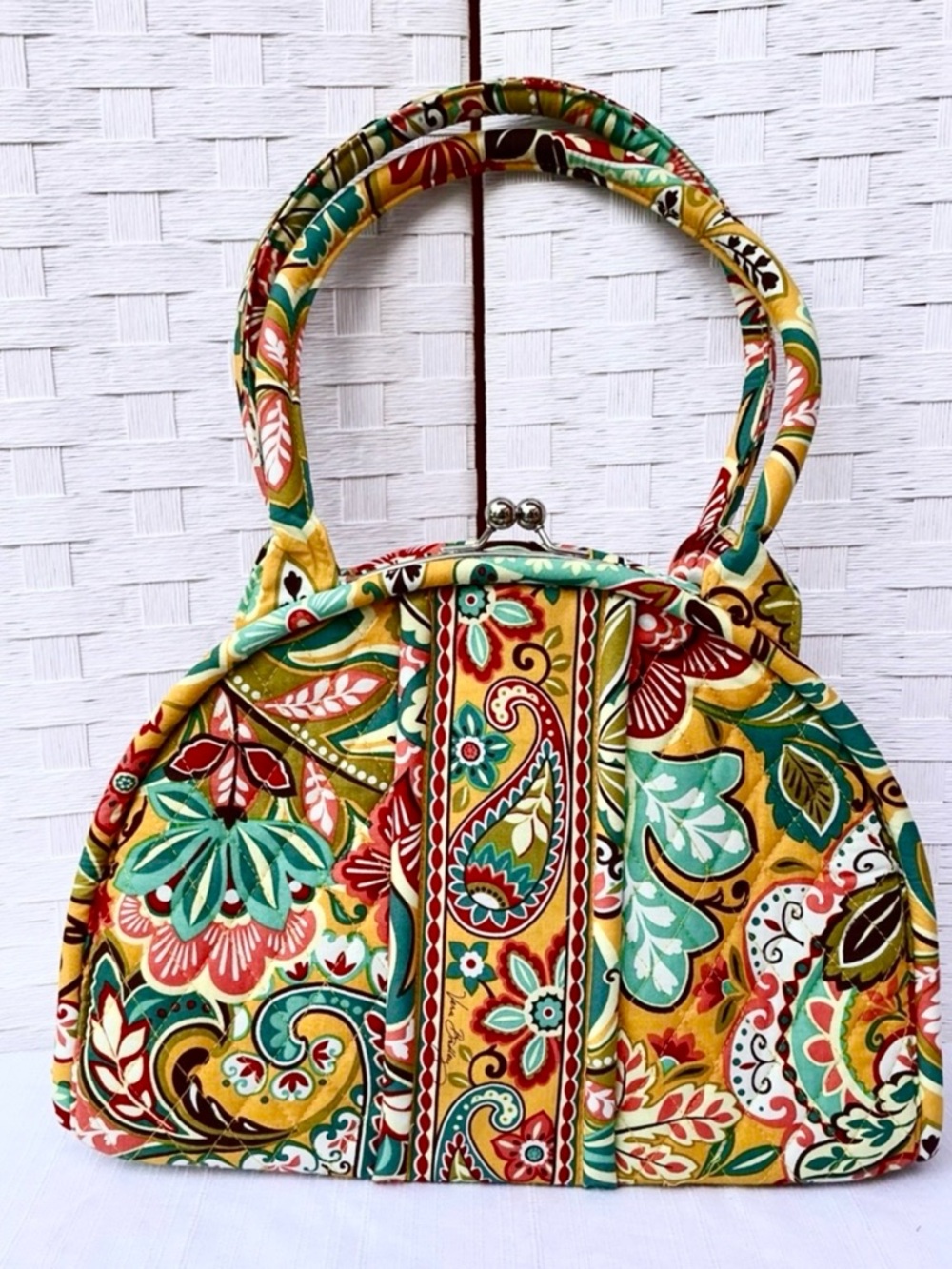 Vera Bradley Eloise Satchel With Kiss Lock EUC